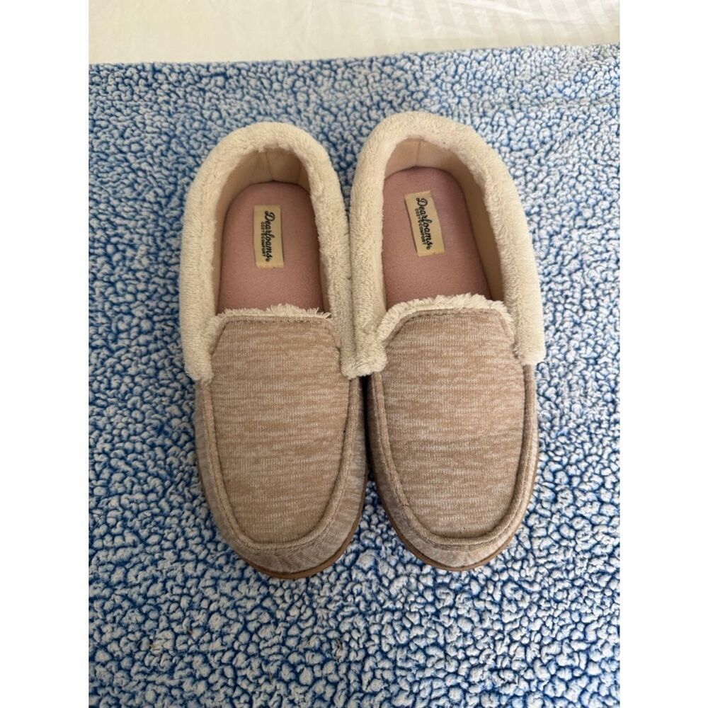 dearfoams Women's Tan Moccasin Slippers